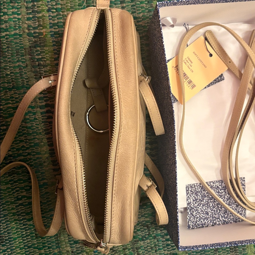 Paloma Wool Beige Leather Shoulder Bag - Picture 9 of 9